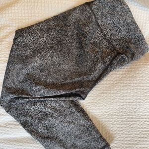 Lululemon mid rise leggings
